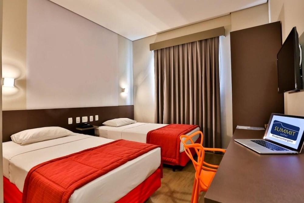 Summit Suites Hotel Pindamonhangaba Eksteriør billede