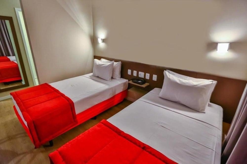Summit Suites Hotel Pindamonhangaba Eksteriør billede