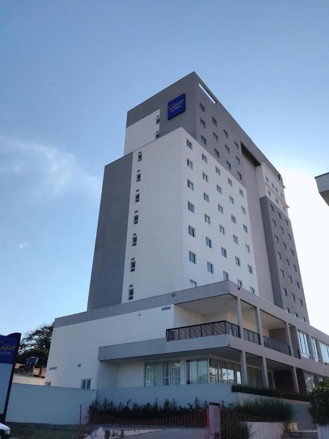 Summit Suites Hotel Pindamonhangaba Eksteriør billede